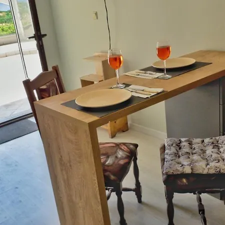 Cozy Near The Park With Huge Verandah. Apartment Veliko Tarnovo