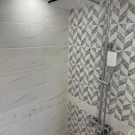 Cozy Near The Park With Huge Verandah Free Parking Veliko Tărnovo